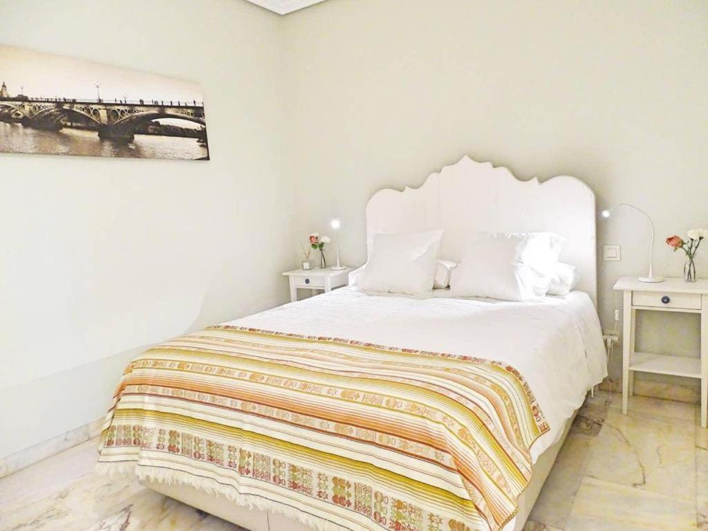 Beyourself By Sevillaluxurysuites Luaran gambar